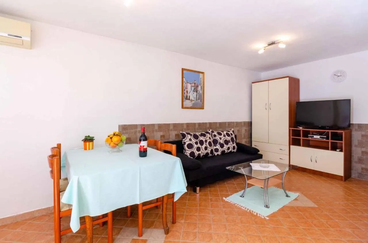Apartments In Crikvenica 39424 Croatia
