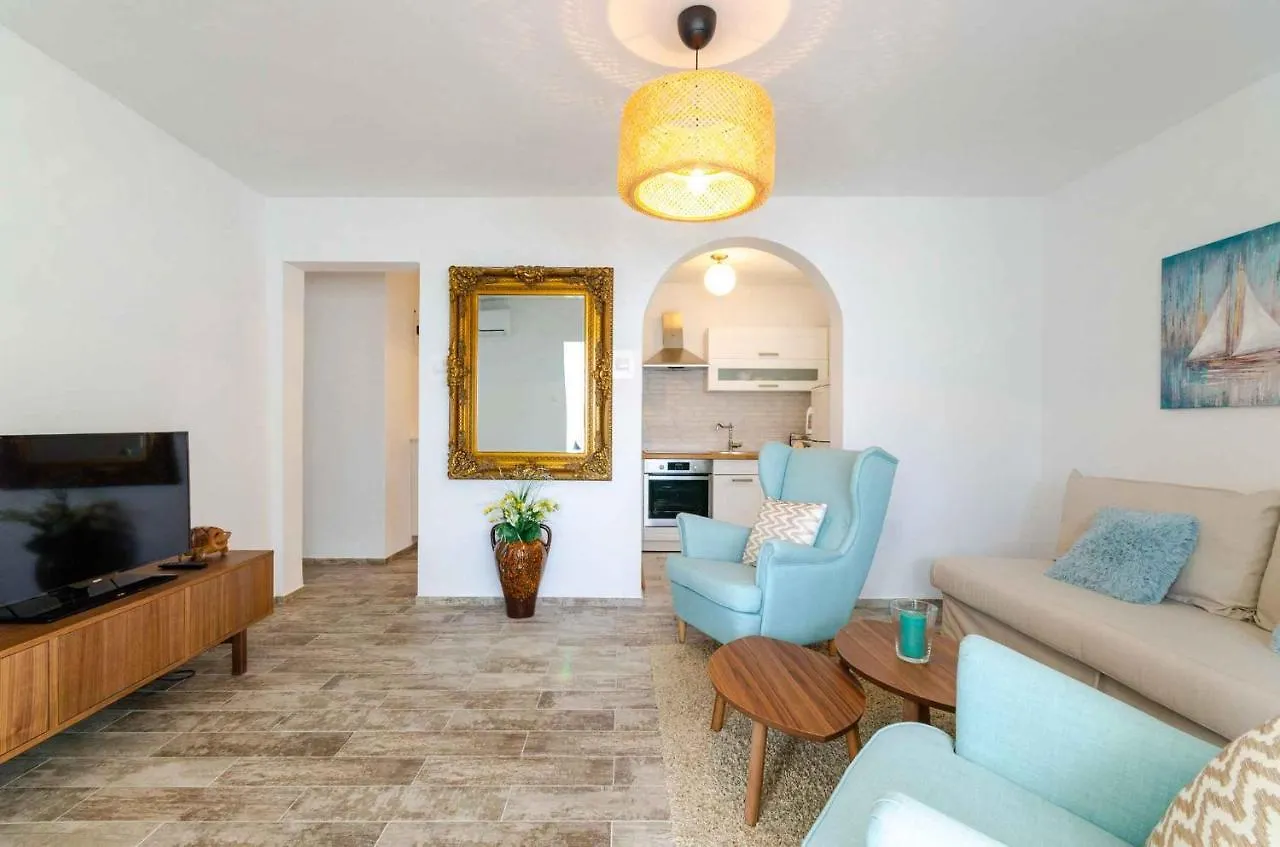 Apartments In Crikvenica 39424